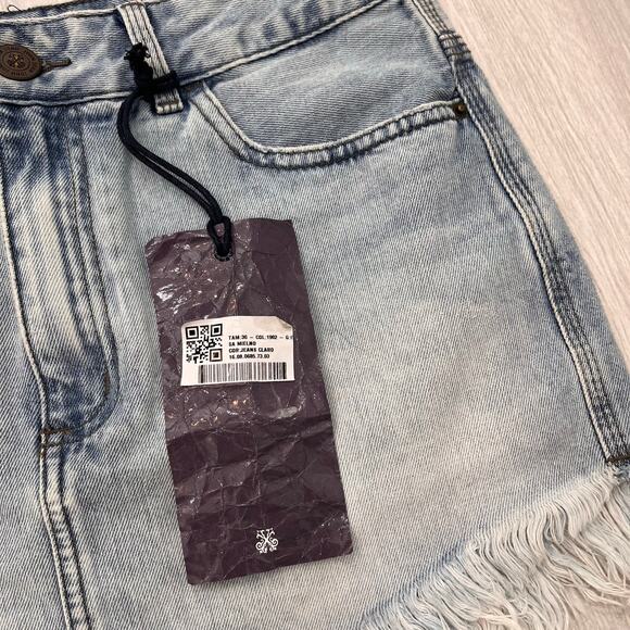 John John Women's 25 Distressed Denim Fringed Bottom Mini Skirt NWT - Picture 2 of 7